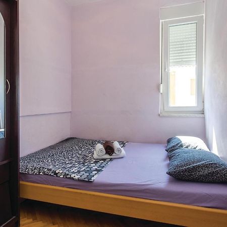 Amazing Apartment In Split With Kitchen 外观 照片